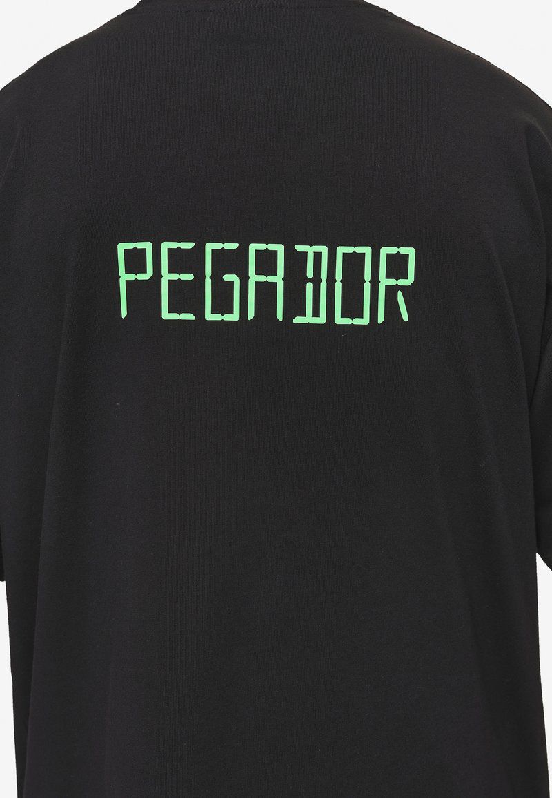 Premium Pegador Bleek Boxy T Shirt